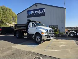 2012 FORD F750 XL SD