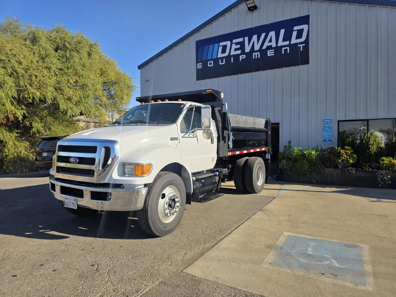 2012 FORD F750 XL SD