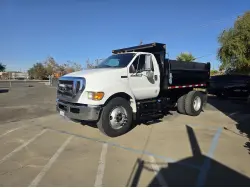 2012 FORD F750 XL SD