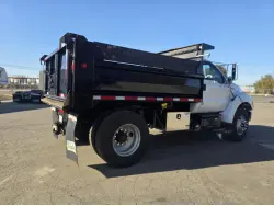 2012 FORD F750 XL SD