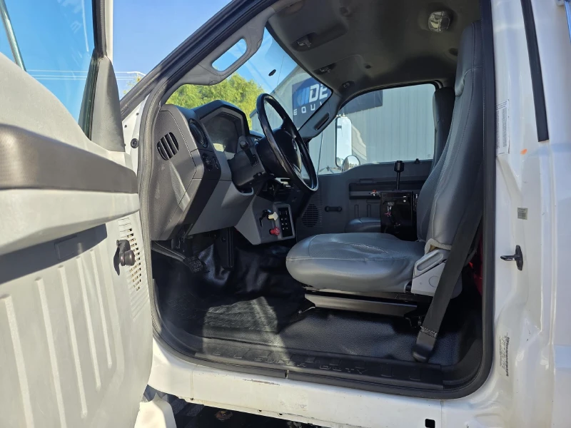 2012 FORD F750 XL SD