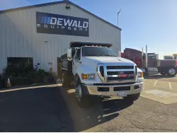2012 FORD F750 XL SD