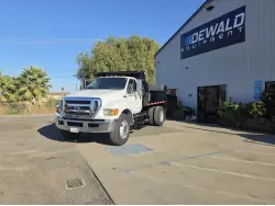 2012 FORD F750 XL SD