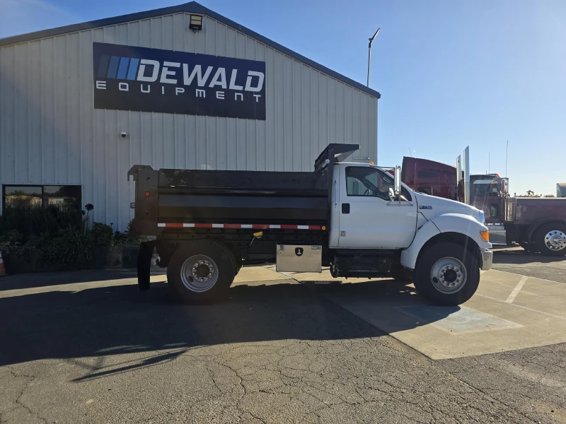 2012 FORD F750 XL SD