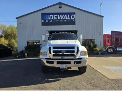 2012 FORD F750 XL SD