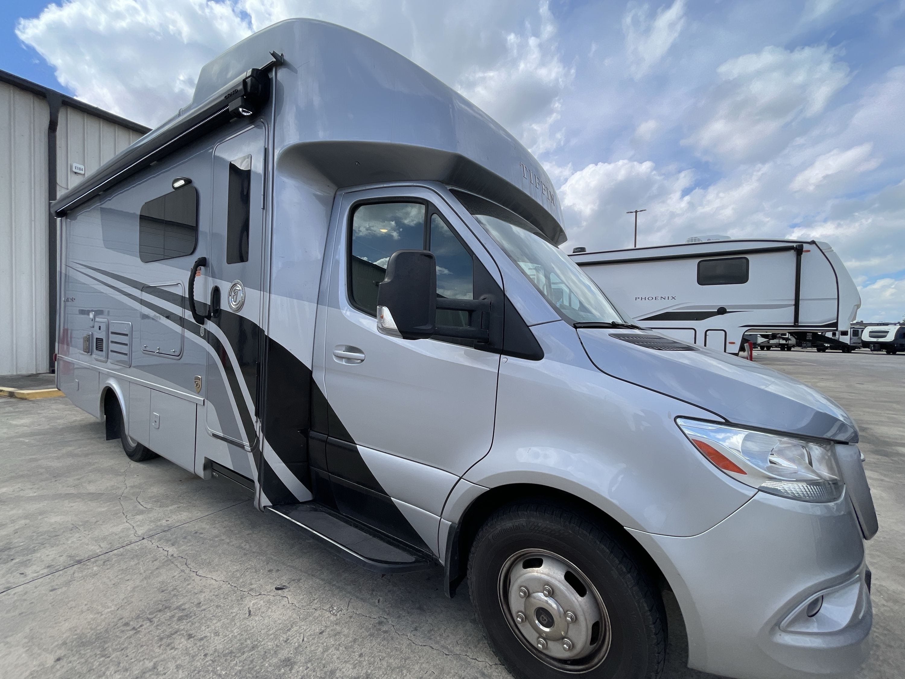 2020-2026 Tiffin Motorhomes Wayfarer 25 Rw RVs for sale - RV Trader