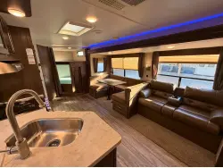 2018 Forest River Cherokee 274DBH