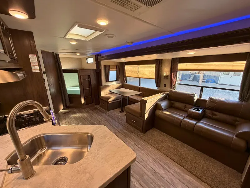 2018 Forest River Cherokee 274DBH