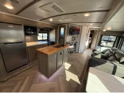 2022 FOREST RIVER SALEM HEMISPHERE 310BHI