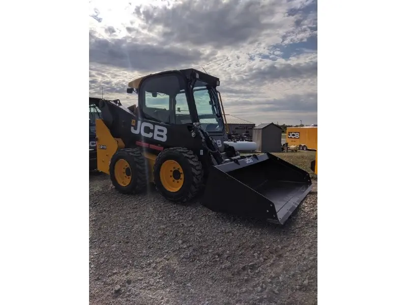 2025 JCB 215