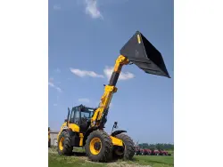 2025 JCB TM420 AGRI