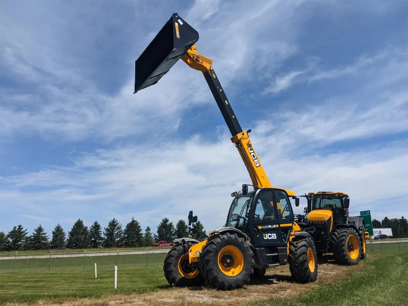 2025 JCB 542-70 AGRI PLUS