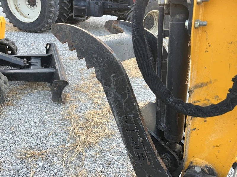 2022 JCB 35Z-1