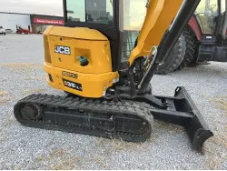 2022 JCB 35Z-1
