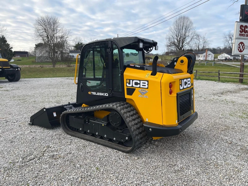 2025 JCB 3TS-8T