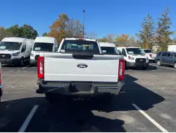 2027 FORD F350