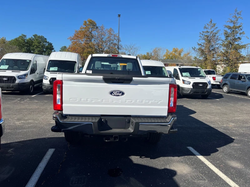 2027 FORD F350