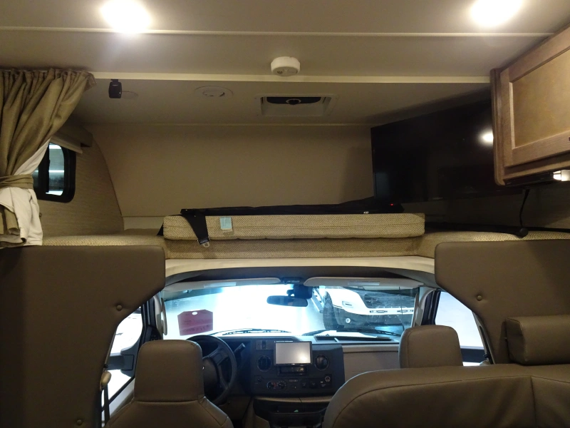 2025 WINNEBAGO MINNIE WINNIE 31H