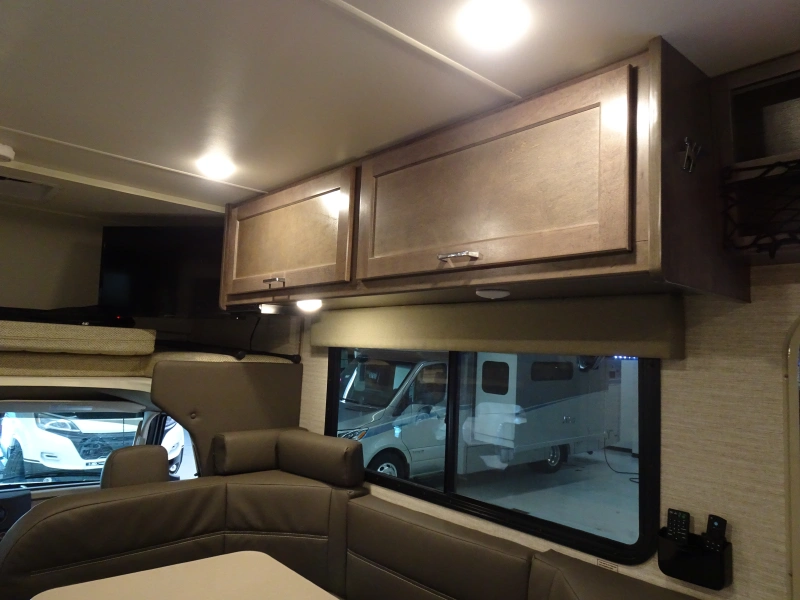 2025 WINNEBAGO MINNIE WINNIE 31H
