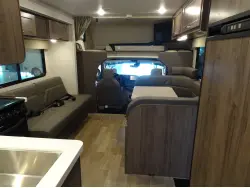 2025 WINNEBAGO MINNIE WINNIE 31H