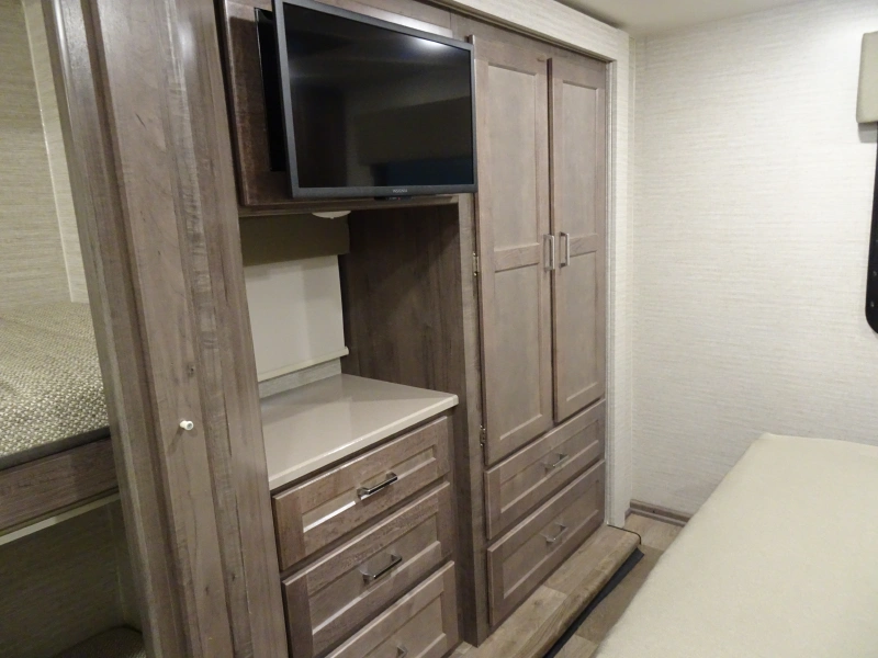 2025 WINNEBAGO MINNIE WINNIE 31H