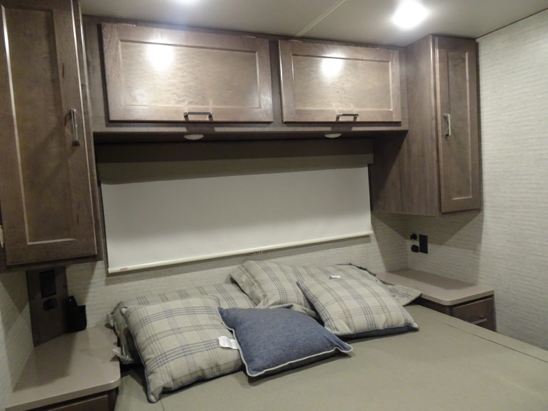 2025 WINNEBAGO MINNIE WINNIE 31H