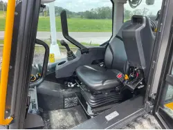 2025 JCB 270T
