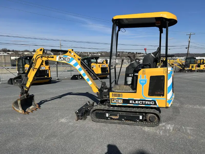 2023 JCB 19C-1E