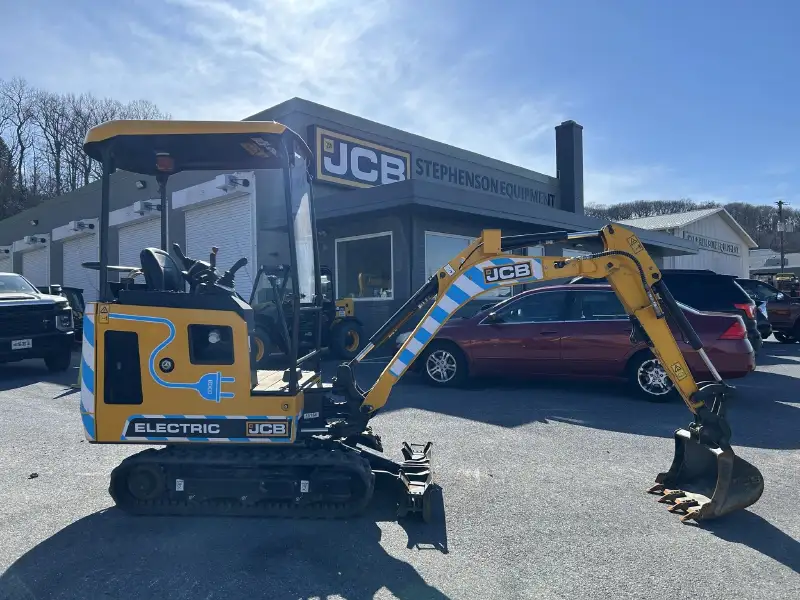 2023 JCB 19C-1E