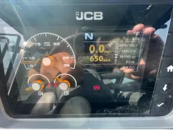 2019 JCB FASTRAC 4220