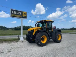 2025 JCB FASTRAC 4220