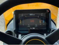 2025 JCB FASTRAC 8330