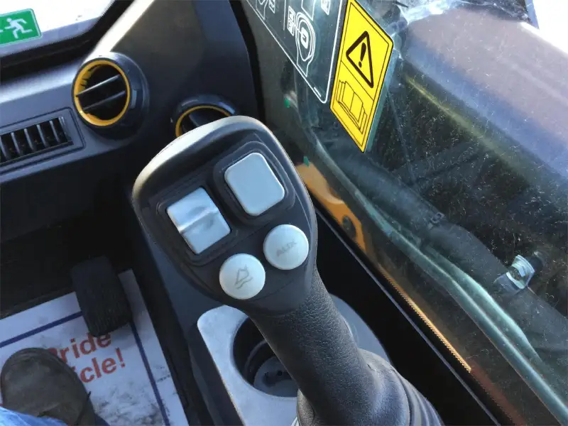 2024 JCB 270