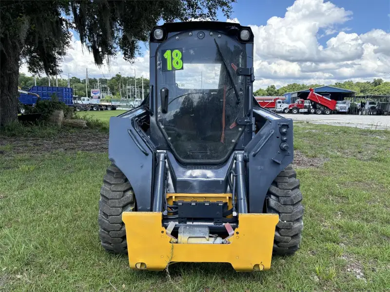 2018 DEERE 324E