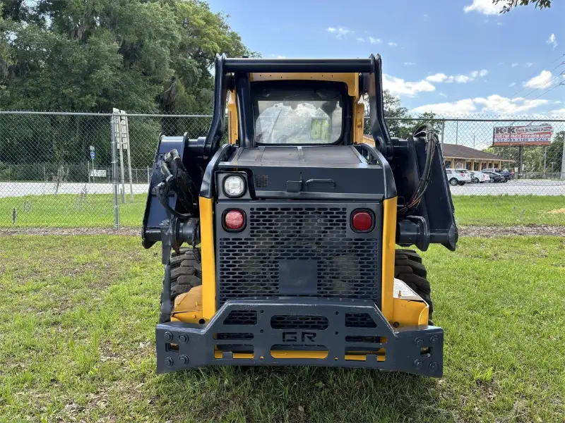 2018 DEERE 324E
