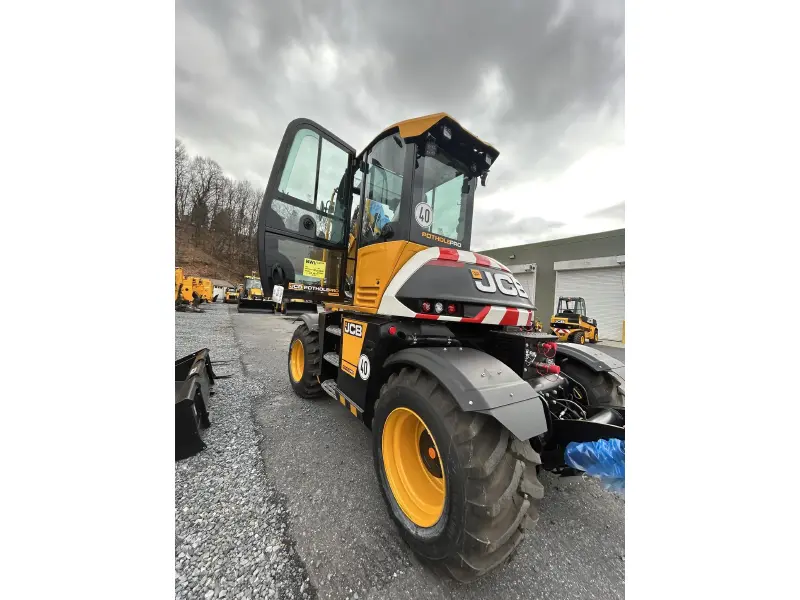 2025 JCB POTHOLE PRO