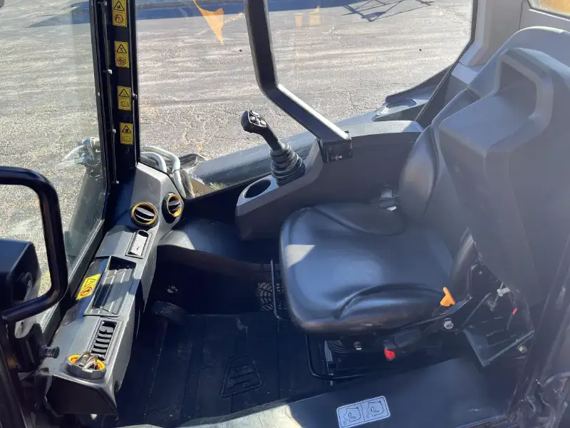 2022 JCB 270T