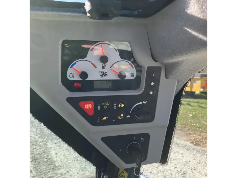 2021 JCB 3TS-8T