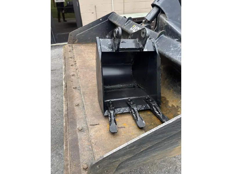 2025 JCB Attachment