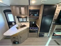 2020 Keystone Hideout 28BHS