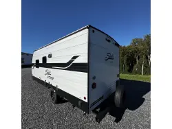 2025 SHASTA COMPACT 18FQ