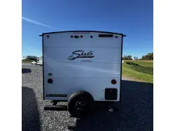 2025 SHASTA COMPACT 18FQ