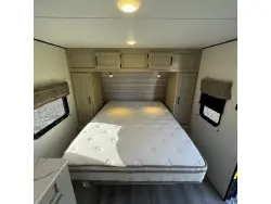 2025 SHASTA COMPACT 18FQ