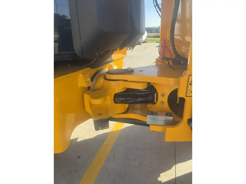 2026 JCB 409 AGRI