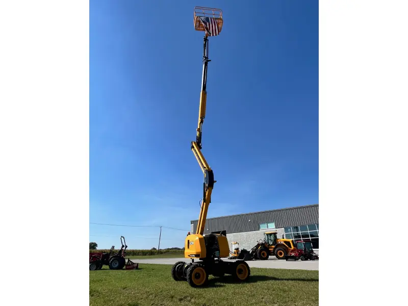 2024 JCB AJ48D