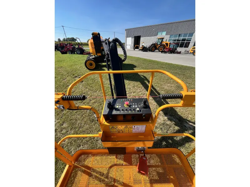 2024 JCB AJ48D