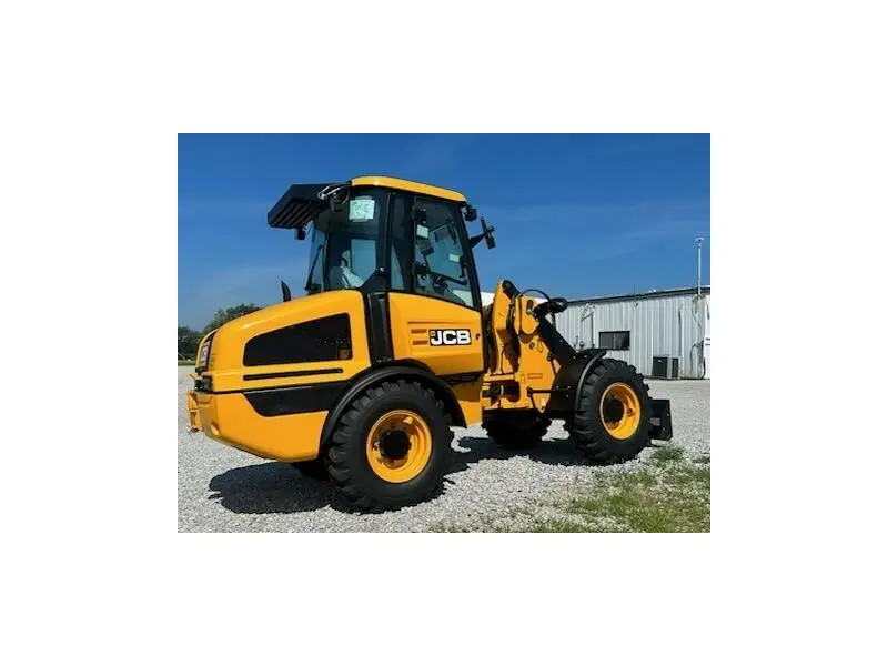 2023 JCB 407 AGRI
