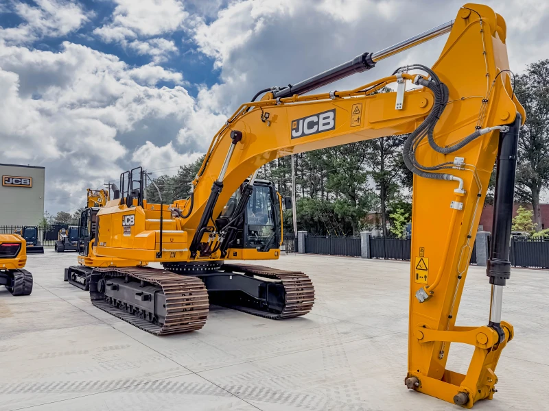 2026 JCB 370X