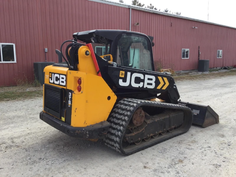 2019 JCB 3TS-8T