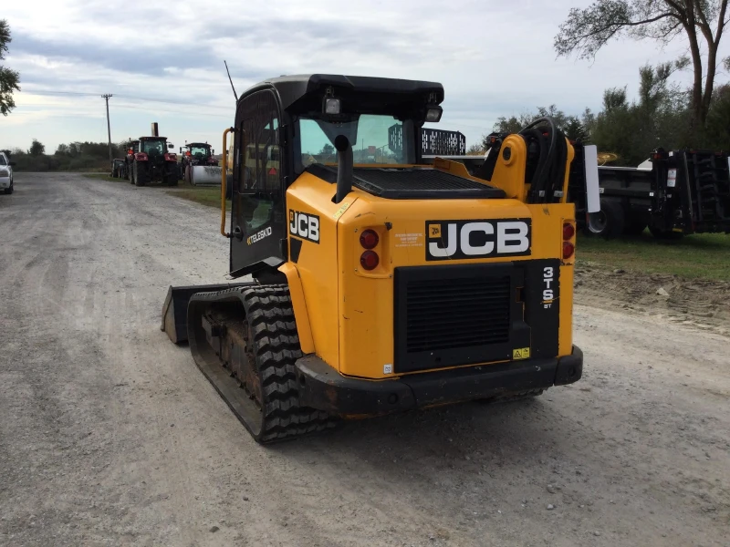 2019 JCB 3TS-8T
